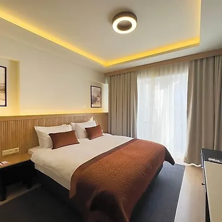 Dugi Istanbul